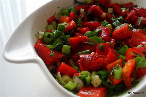 konserve kırmızı biber salatası